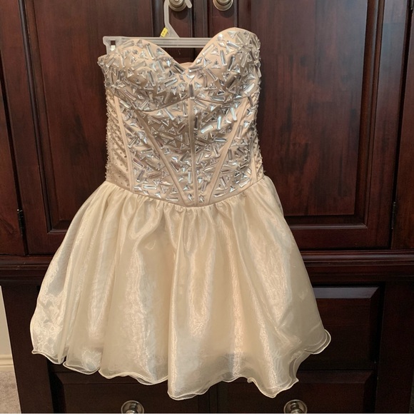 Dresses & Skirts - Embellished strapless dress